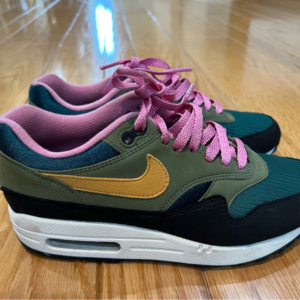 Nike Air Max 1 custom shoes - women’s 7.5